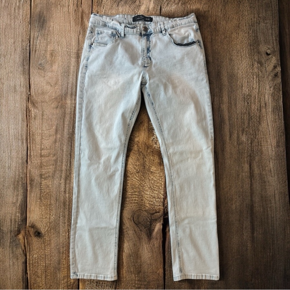 NICK DANGER Men’s 36/32 Stretch Light Wash Denim Jeans. Skinny Straight Leg .